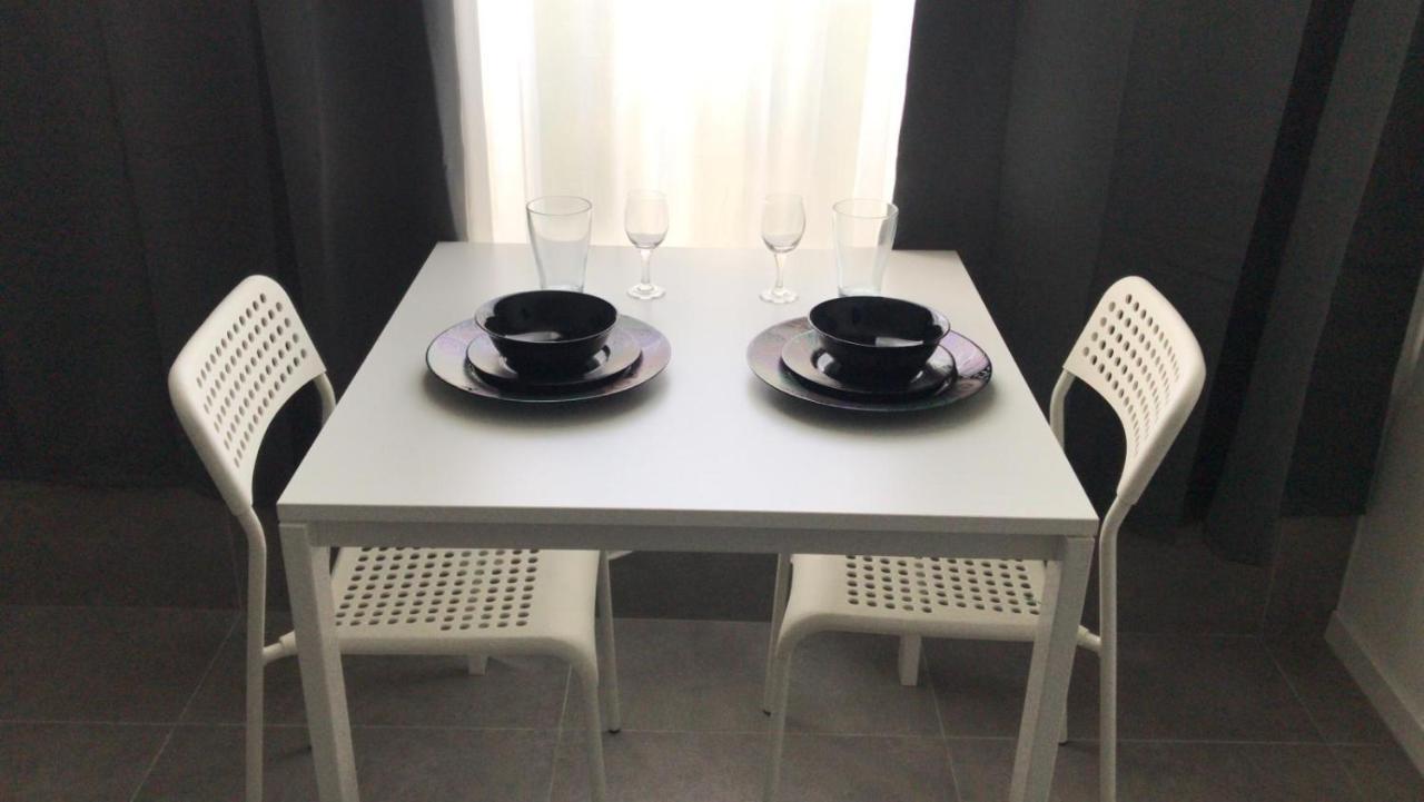 Isramax Low-Cost Apartment Near The Sea. Bat Yam Exterior foto
