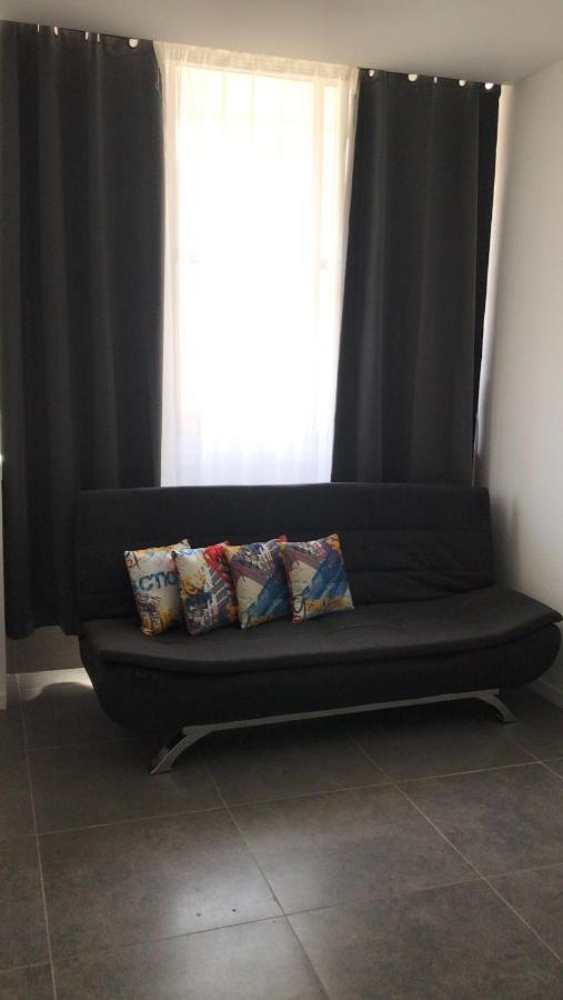 Isramax Low-Cost Apartment Near The Sea. Bat Yam Exterior foto