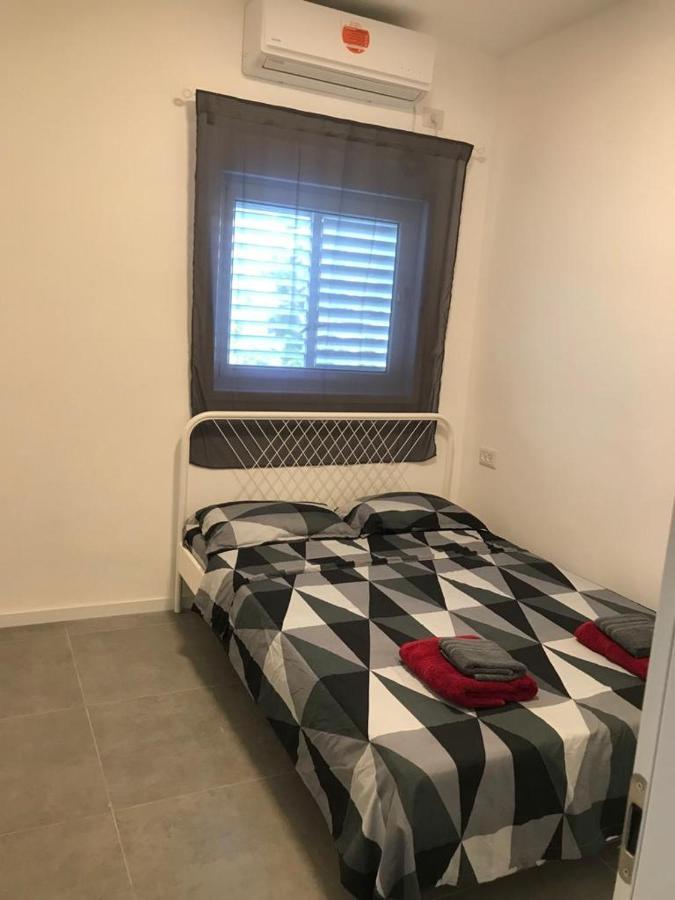 Isramax Low-Cost Apartment Near The Sea. Bat Yam Exterior foto